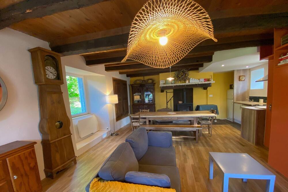 Photo of Livingroom in Saint-Chely-d'Aubrac