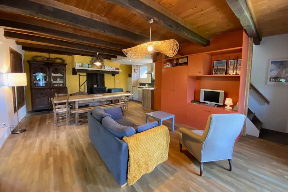 Photo of Livingroom in Saint-Chely-d'Aubrac