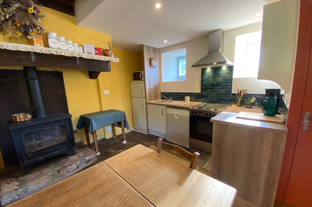 Photo of Kitchen in Saint-Chely-d'Aubrac