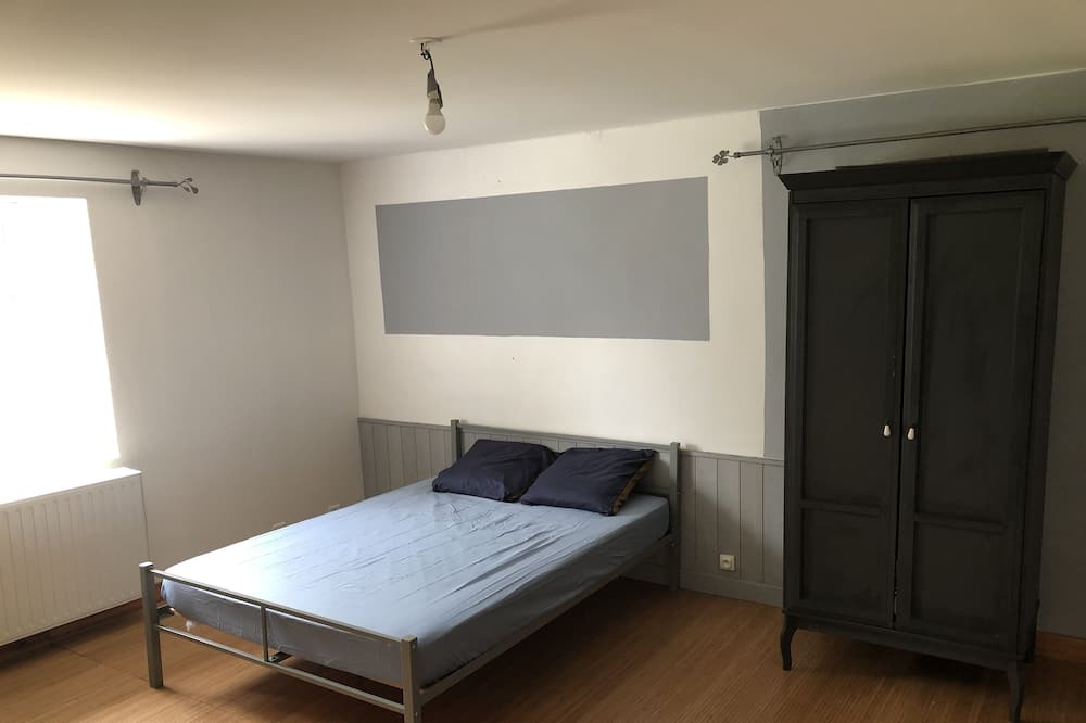 Photo of Bedroom in Saint-Vit