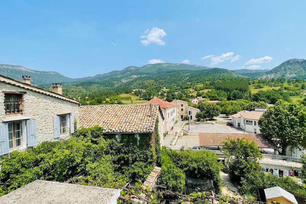Photo of Outdoor in La Motte-Chalancon