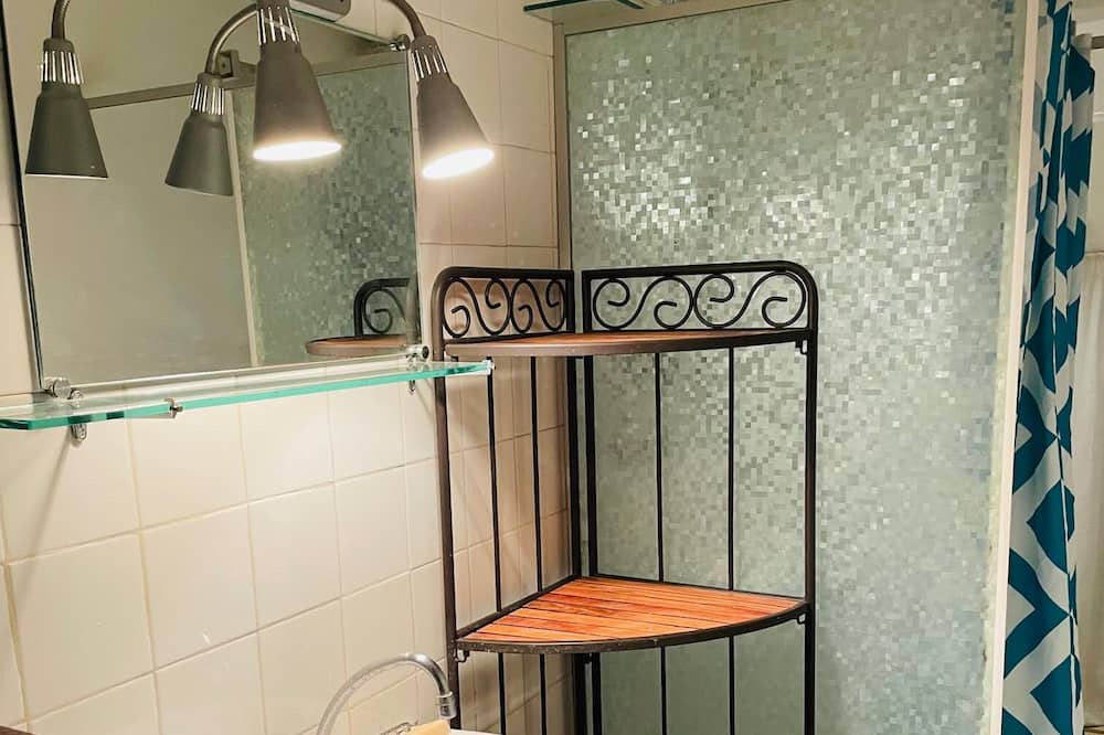 Photo of Bathroom in La Motte-Chalancon