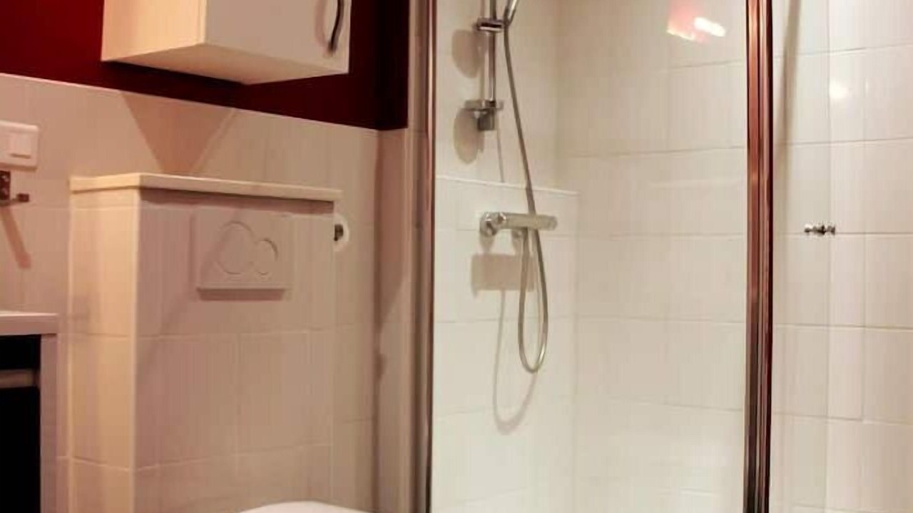 Photo of Bathroom in Lons-le-Saunier