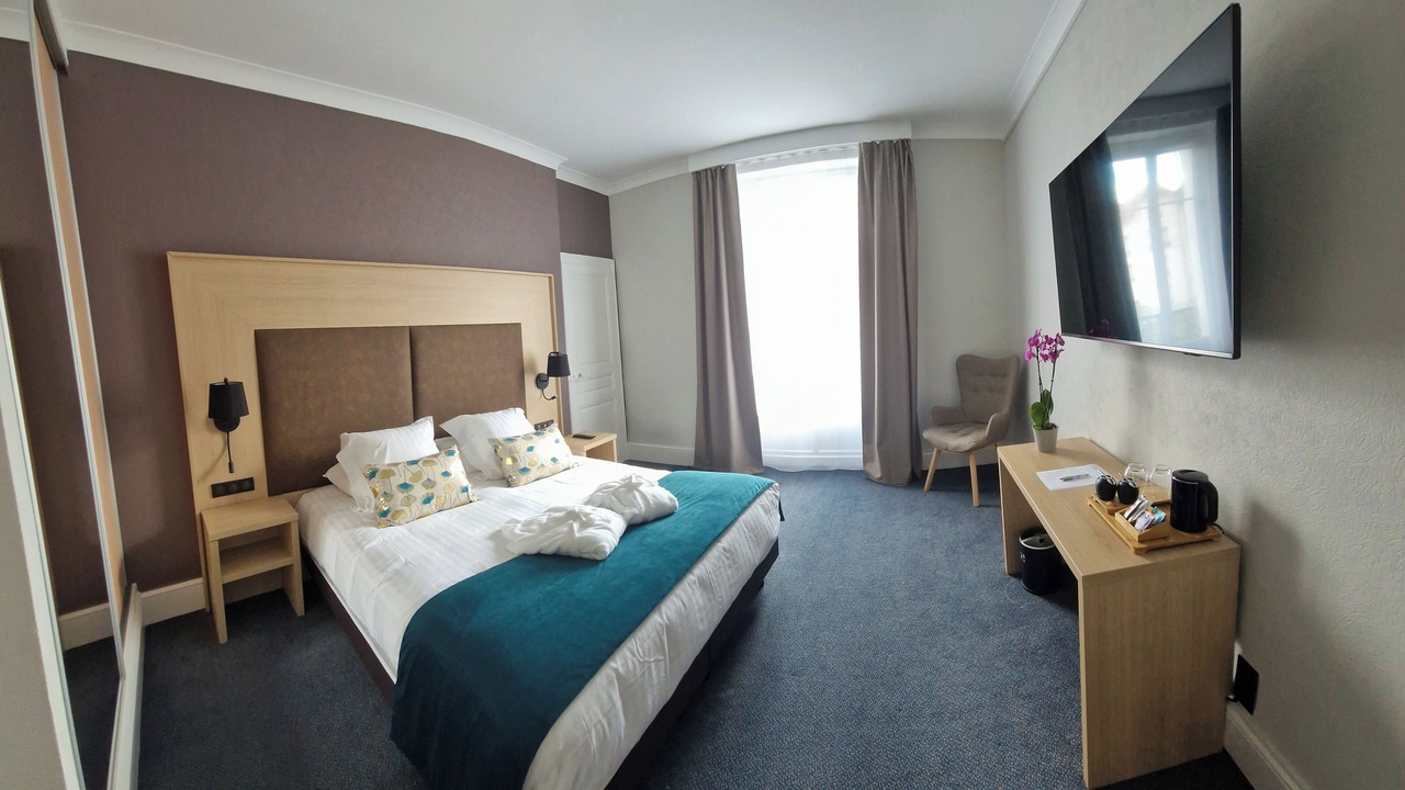 Photo of Bedroom in Contrexeville
