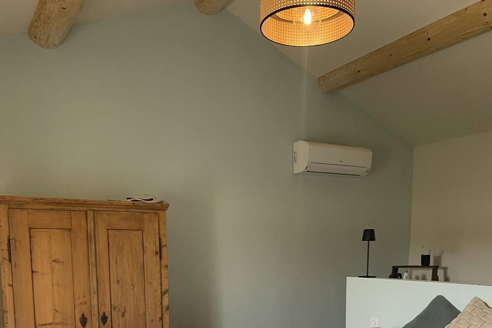 Photo of Bedroom in Villes-sur-Auzon