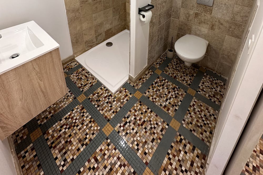 Photo of Bathroom in La Motte-Chalancon