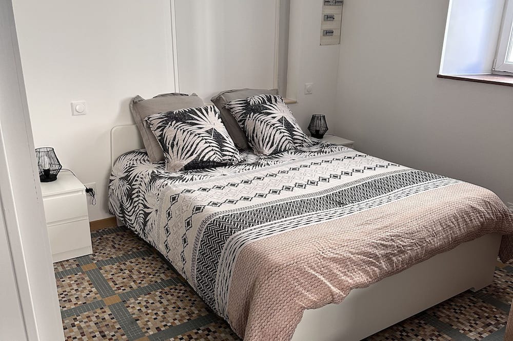 Photo of Bedroom in La Motte-Chalancon