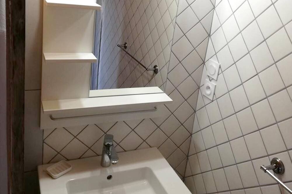 Photo of Bathroom in Nauviale