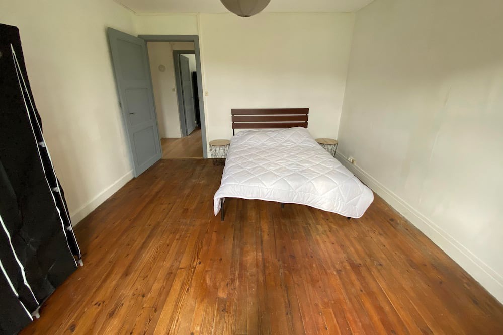 Photo of Bedroom in La Longine