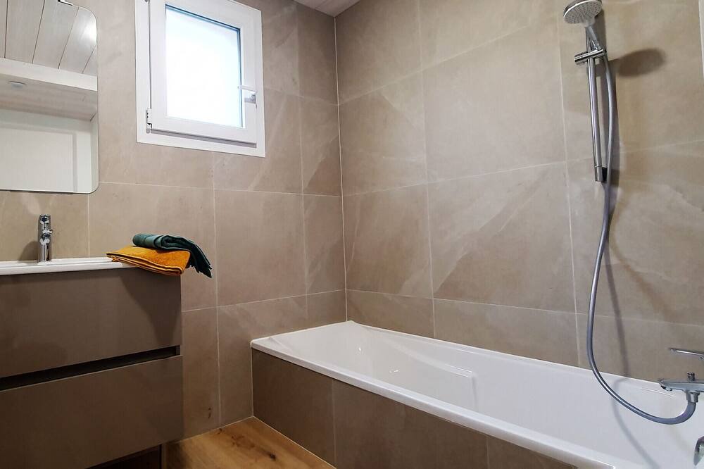 Photo of Bathroom in Montperreux