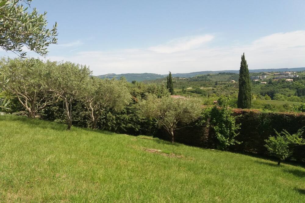 Photo of Outdoor in Villeneuve-de-Berg