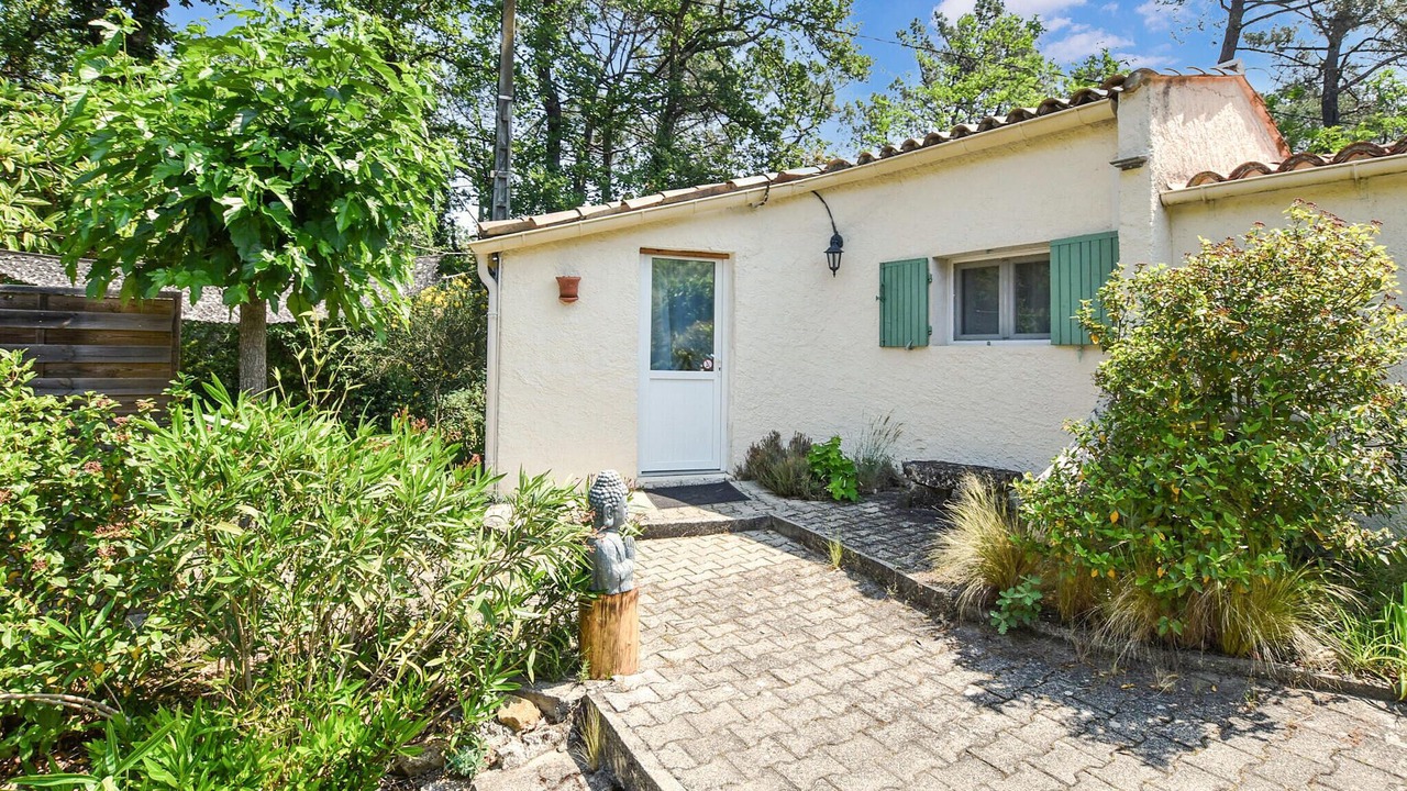 Photo of Outdoor in Saint-Paul-Trois-Chateaux
