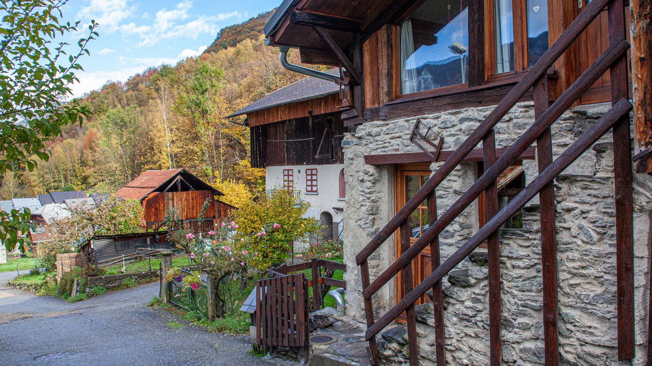 Photo of Outdoor in Cevins