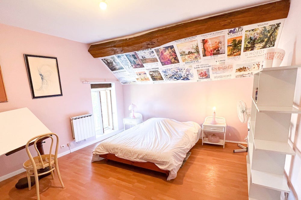 Photo of Bedroom in Cravant
