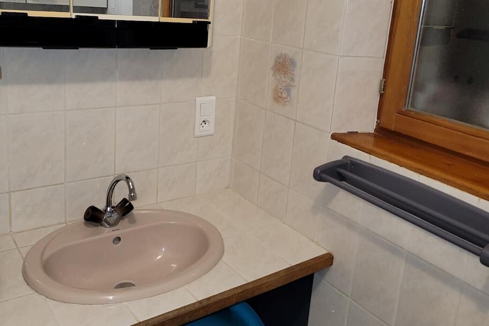 Photo of Bathroom in Chamesol