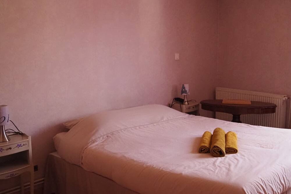 Photo of Bedroom in Saint-Paul