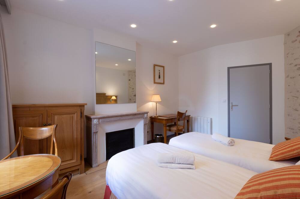 Photo of Bedroom in Tournus
