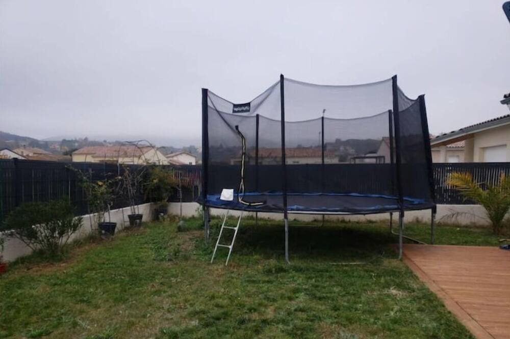 Photo of Outdoor in Charmes-sur-Rhone