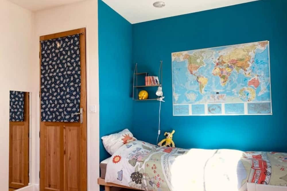 Photo of Bedroom in Sougeres-en-Puisaye