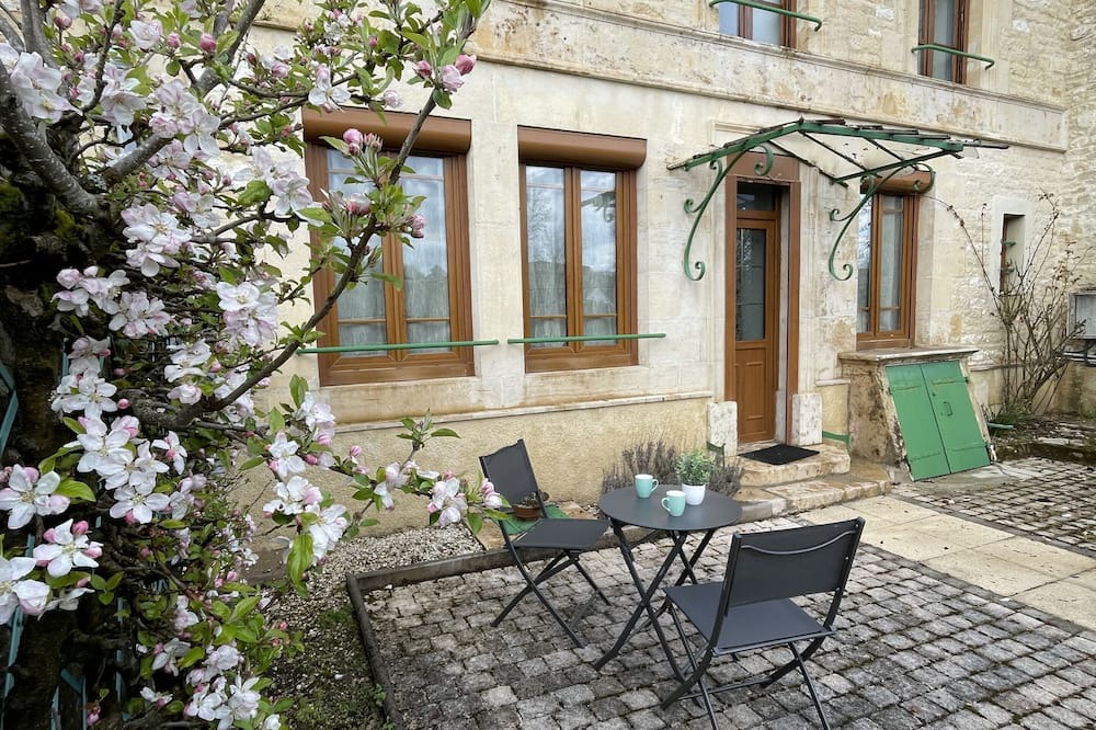 Photo of Patio Balcony in Riaucourt
