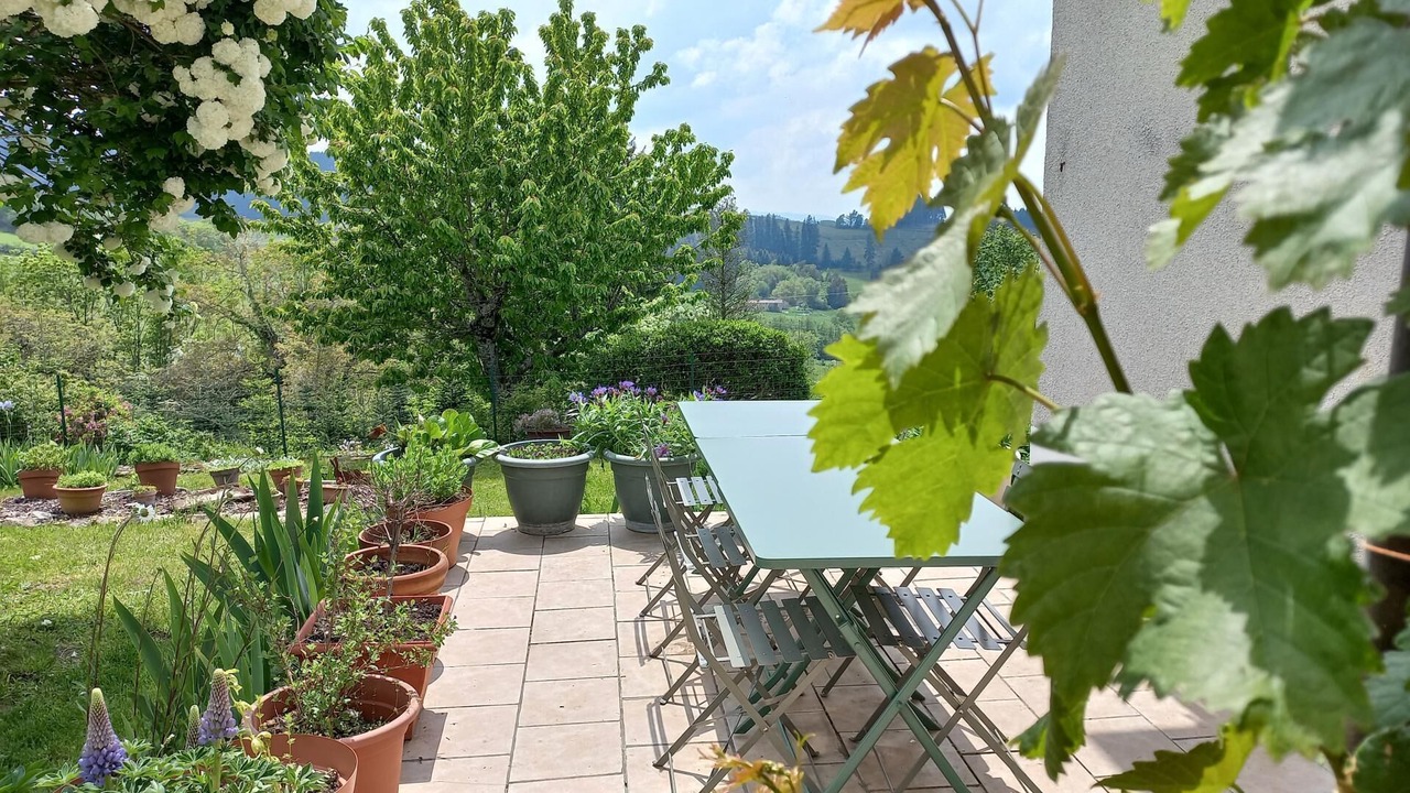 Photo of Outdoor in Meaux-la-Montagne