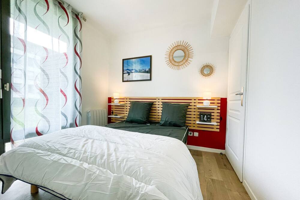 Photo of Bedroom in Meylan