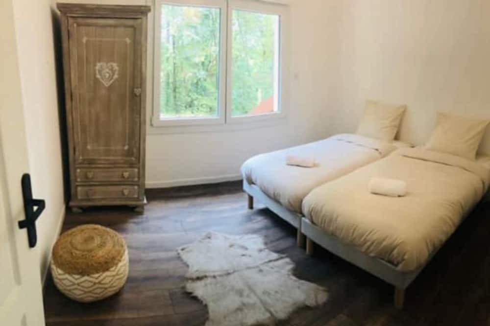 Photo of Bedroom in Scey-sur-Saone-et-Saint-Albin