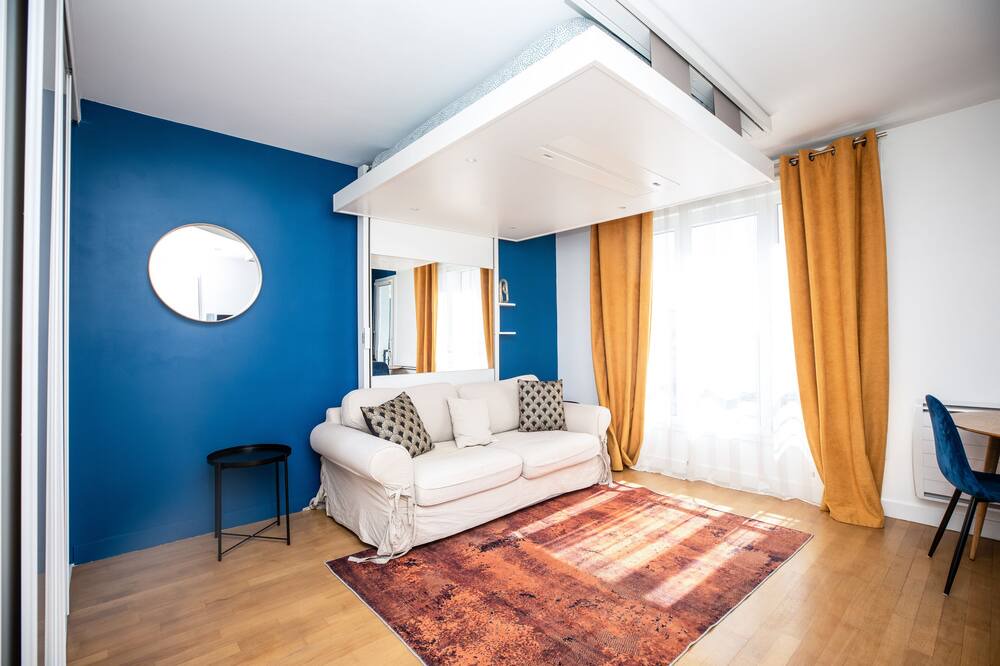 Photo of Livingroom in Chatenay-Malabry