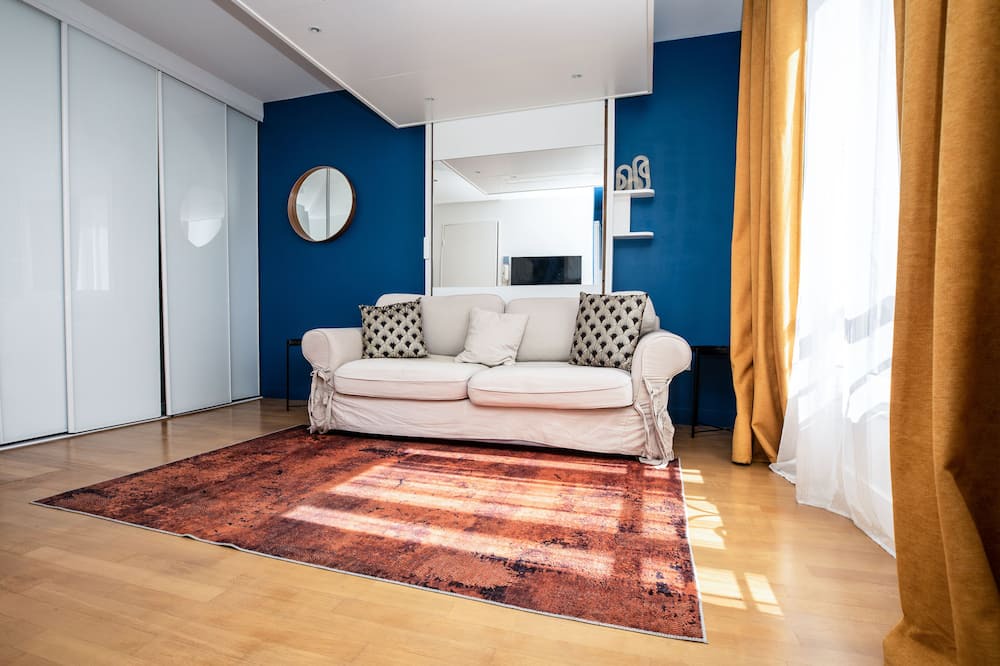 Photo of Livingroom in Chatenay-Malabry