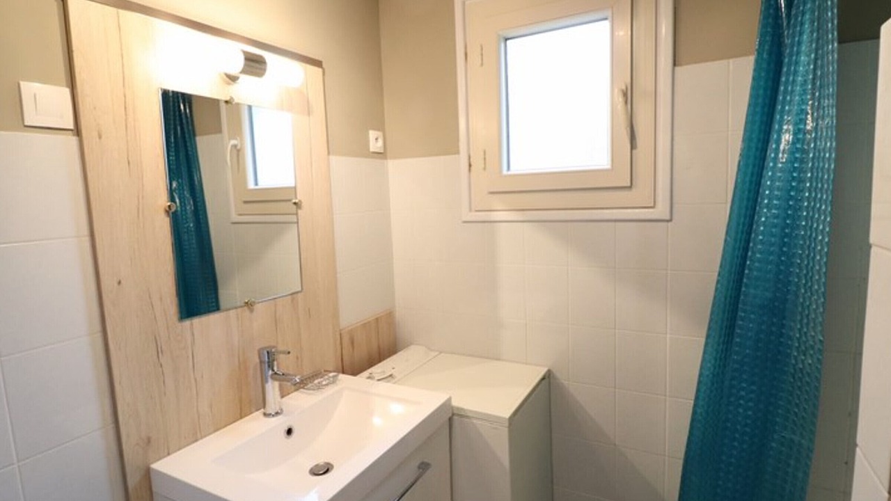 Photo of Bathroom in Valuejols