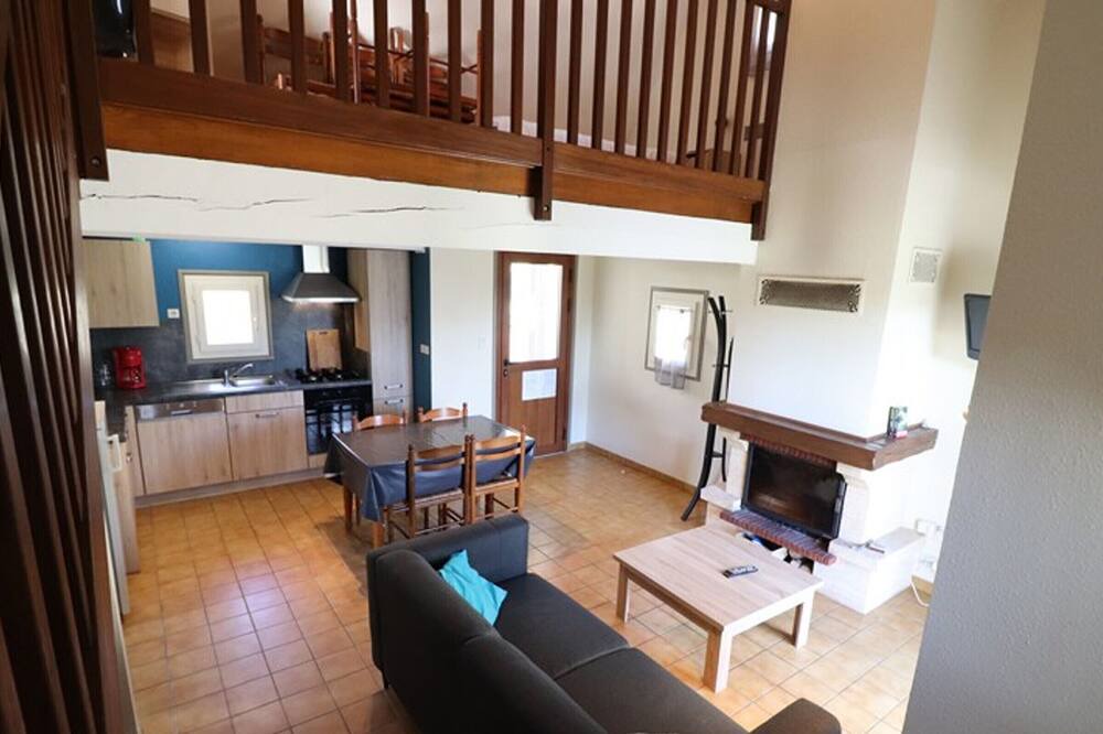 Photo of Livingroom in Valuejols