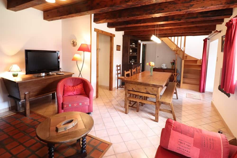 Photo of Livingroom in Saint-Poncy