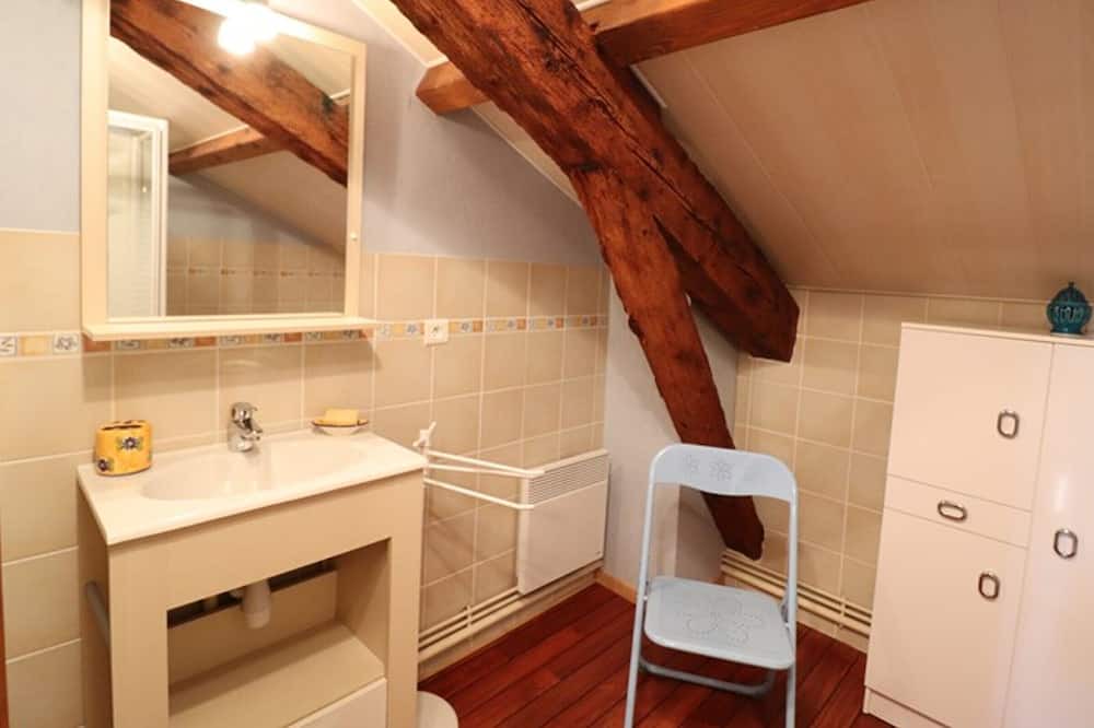 Photo of Bathroom in Saint-Poncy