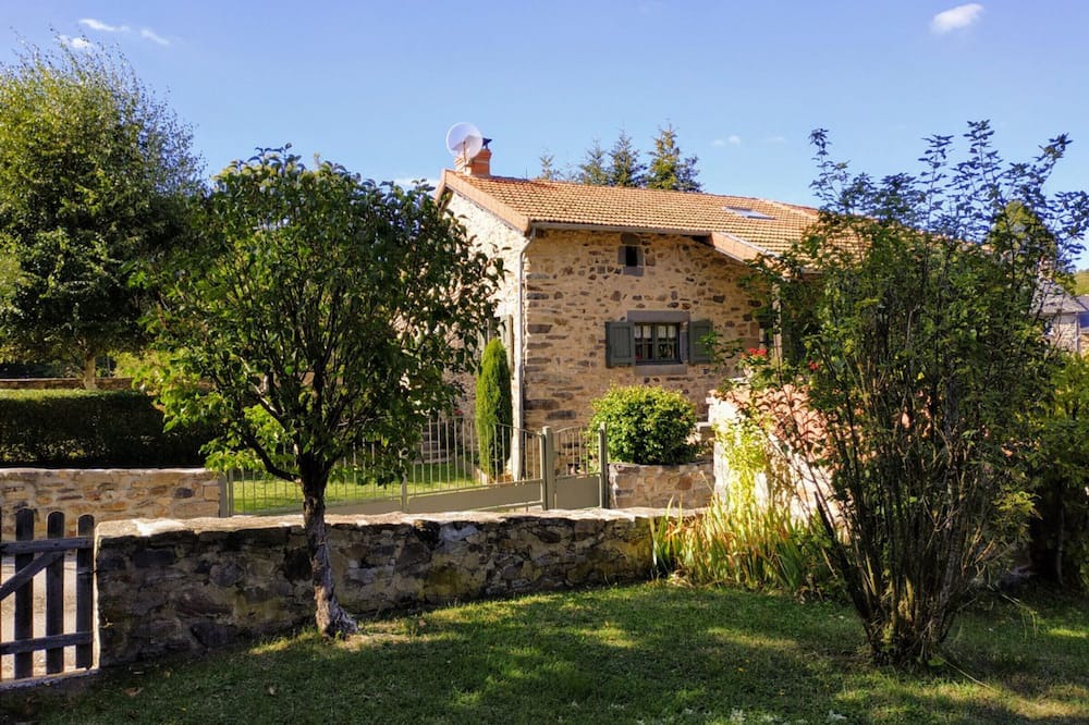 Photo of Outdoor in Saint-Poncy