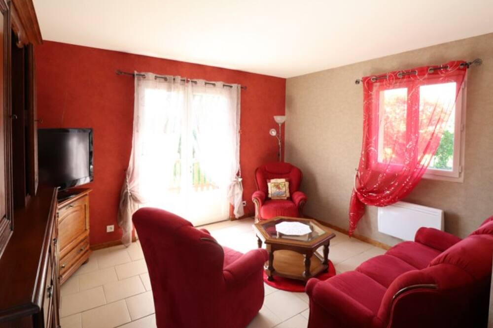 Photo of Livingroom in Champagnac