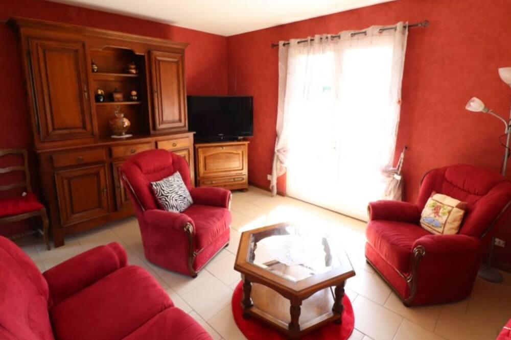 Photo of Livingroom in Champagnac