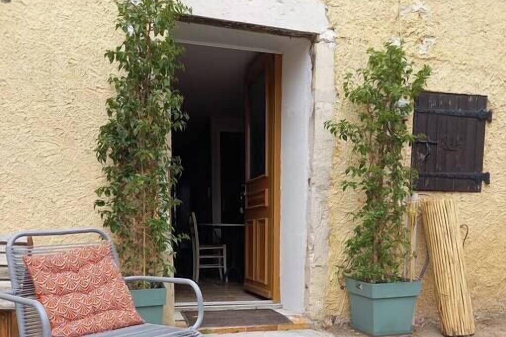 Photo of Patio Balcony in Montboucher-sur-Jabron