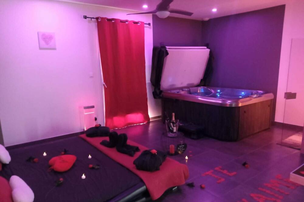 Photo of Bedroom in Damprichard