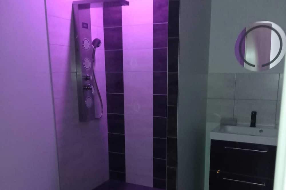 Photo of Bathroom in Damprichard