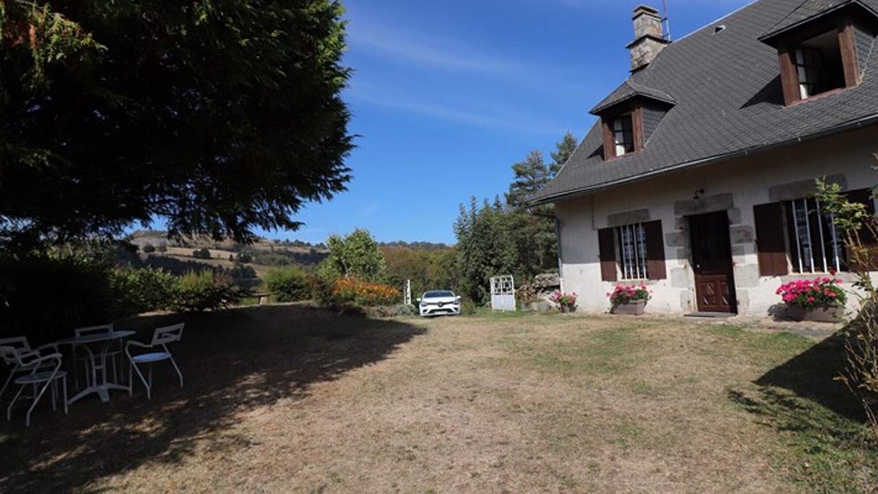 Photo of Outdoor in Saint-Etienne-de-Chomeil