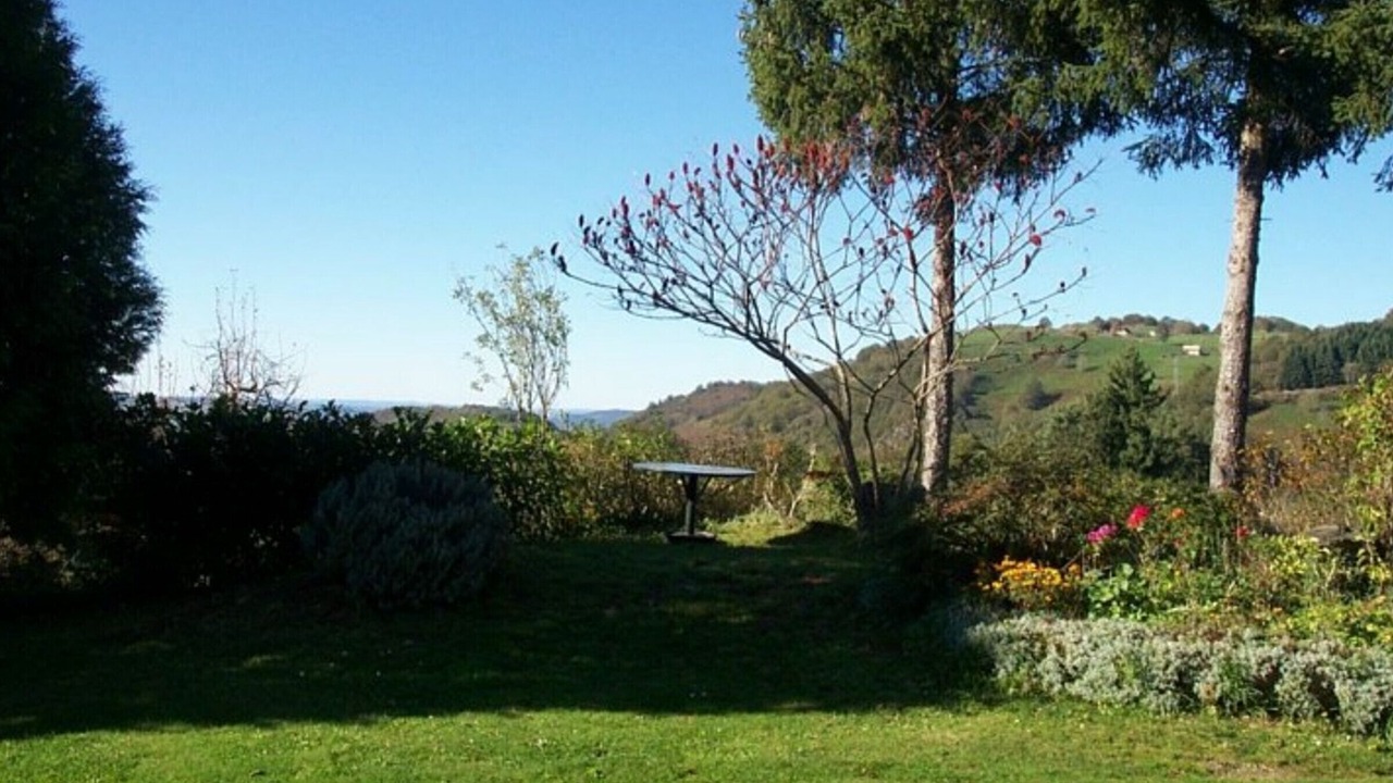 Photo of Outdoor in Saint-Etienne-de-Chomeil