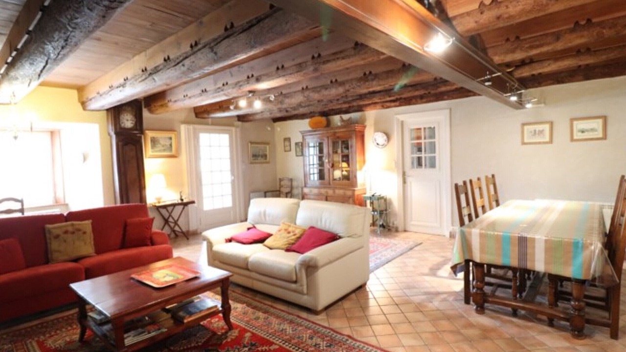 Photo of Livingroom in Valuejols