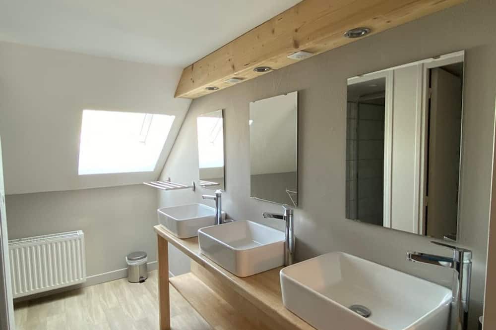 Photo of Bathroom in Albepierre-Bredons