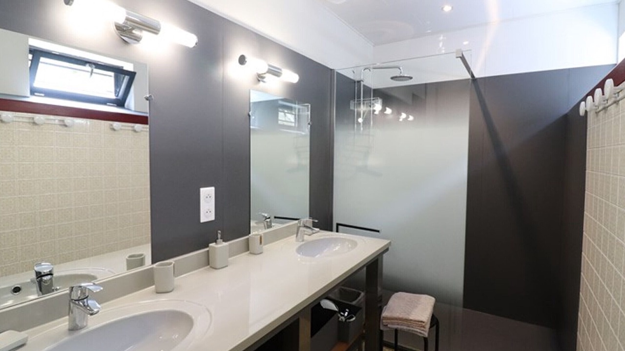 Photo of Bathroom in Thiezac