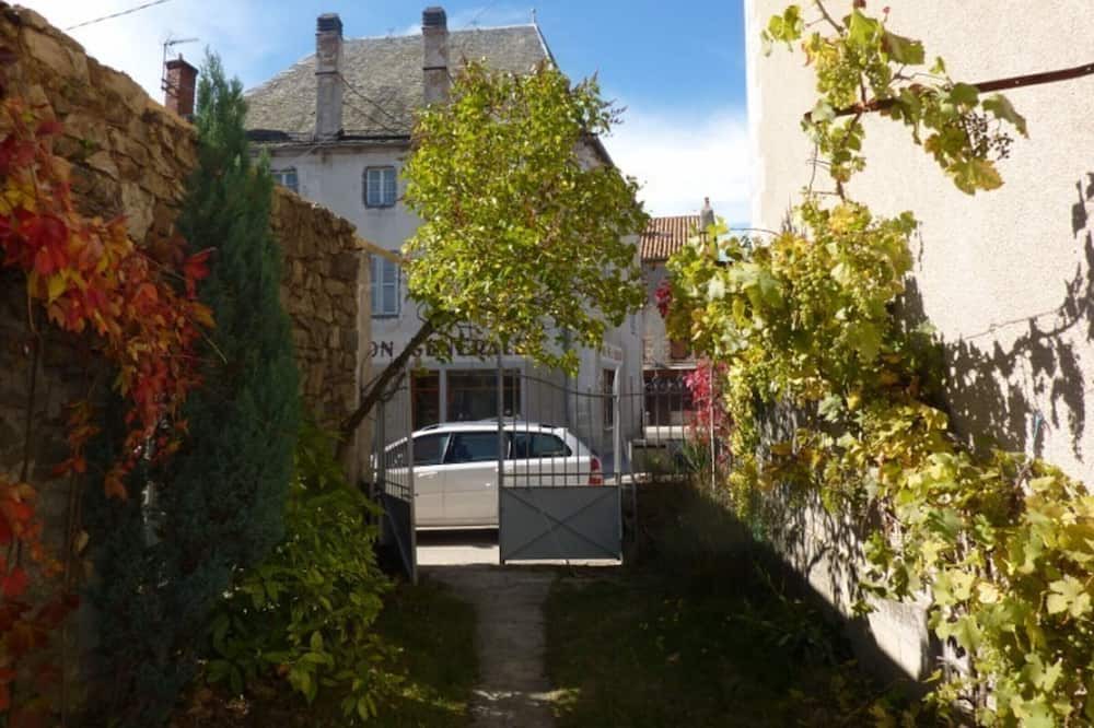 Photo of Outdoor in Ruynes-en-Margeride
