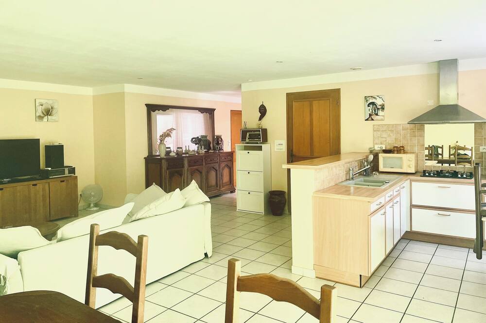 Photo of Kitchen in Lavilledieu