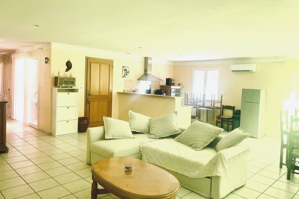 Photo of Livingroom in Lavilledieu