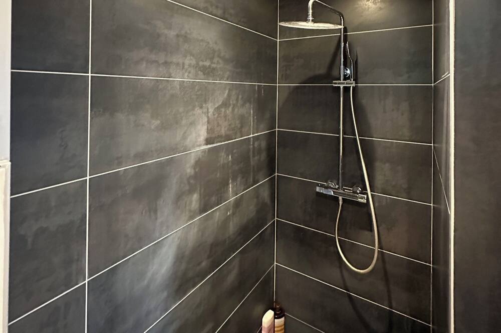 Photo of Bathroom in Chaux-Champagny