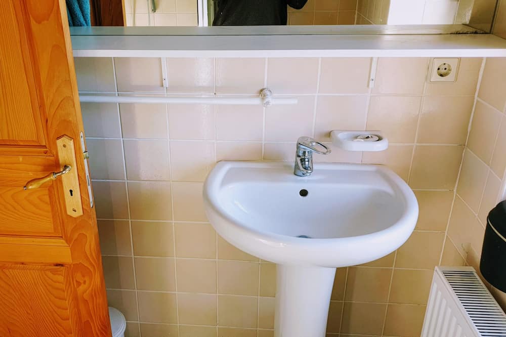 Photo of Bathroom in Trezioux