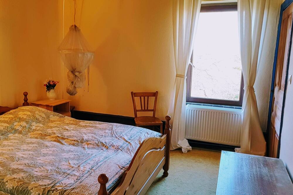 Photo of Bedroom in Trezioux